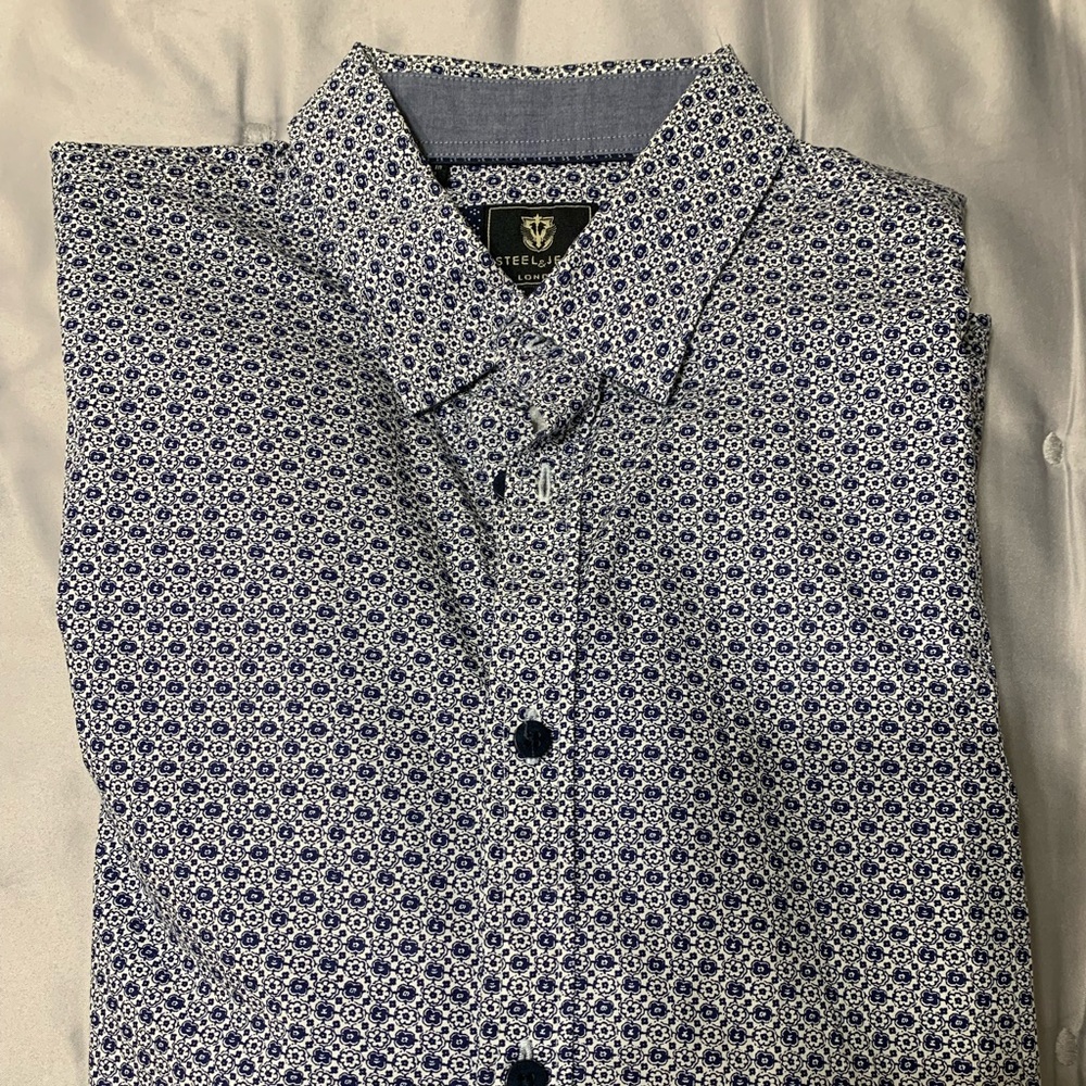 Floral button down - Picture 6 of 6